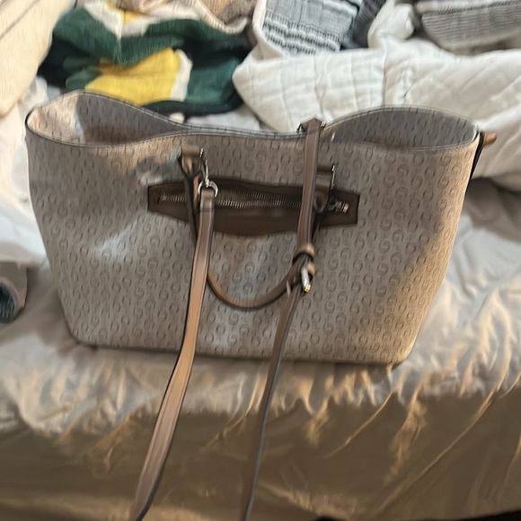 LARGE CROSS BODY & TOTE GUESS BAG - Picture 4 of 4